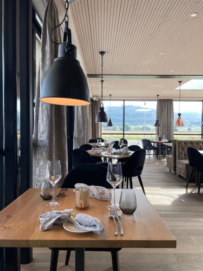 Amante Hotel Белп Екстериор снимка