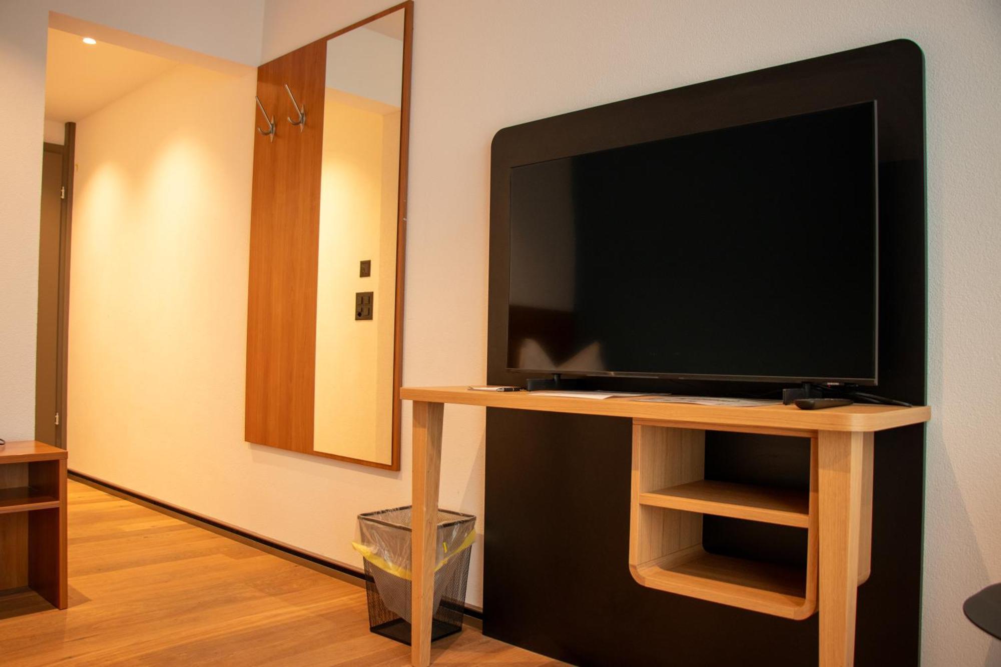 Amante Hotel Белп Екстериор снимка