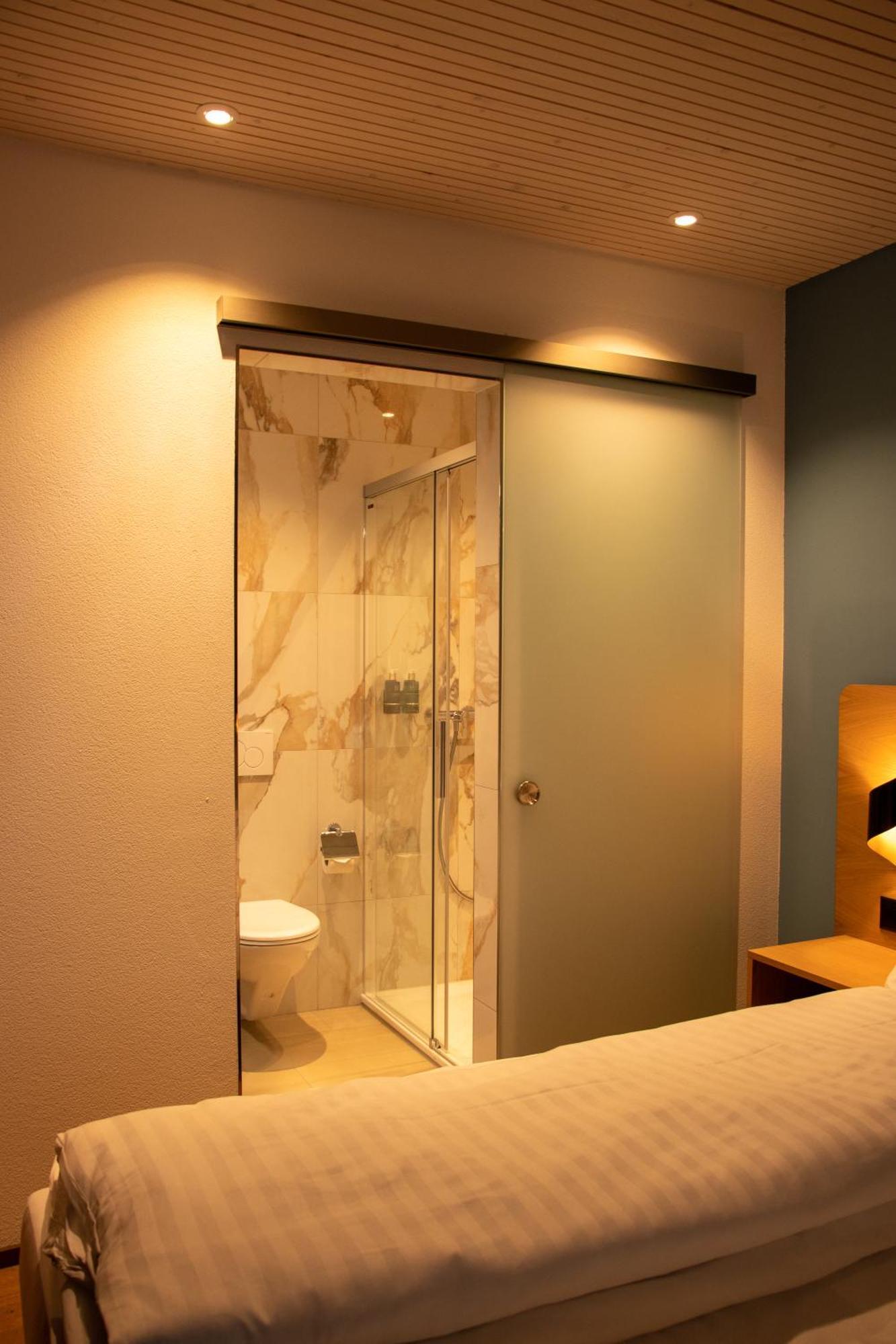 Amante Hotel Белп Екстериор снимка